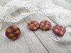 Bouton rond 15 mm motif tartan bordeaux jaune